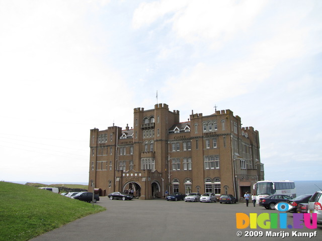 SX06918 The ugly Camelot Castle Hotel, Tintagel Cornwall